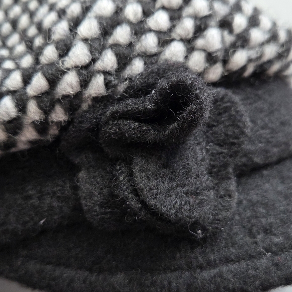 CREATIVA Wool Newsboy Gatsby Hat With Flower main image 6